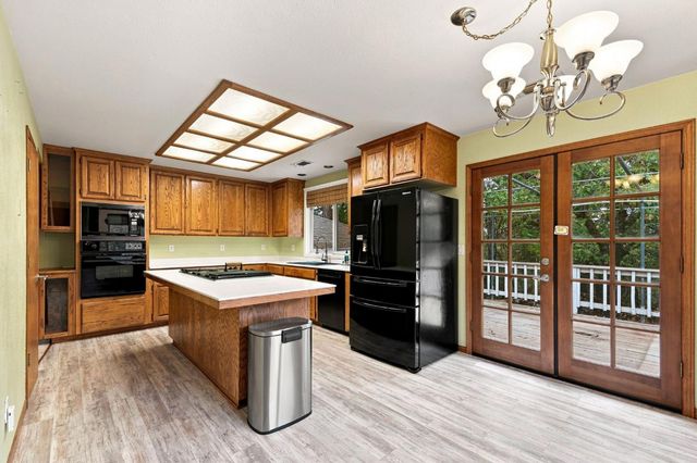 2121 American River Trl, Cool, CA 95614