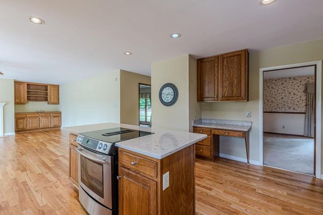 5817 Little Mountain Drive, Ellenwood, GA 30294