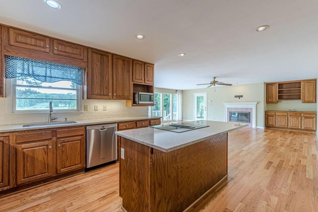 5817 Little Mountain Drive, Ellenwood, GA 30294