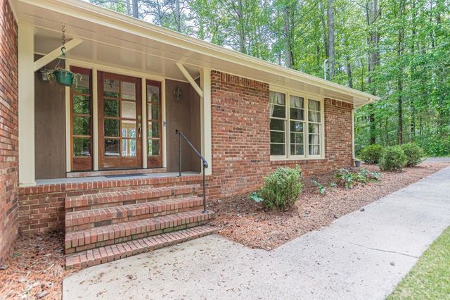 5817 Little Mountain Drive, Ellenwood, GA 30294