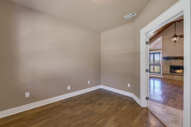 309 Highland Avenue, Red Oak, TX 75154