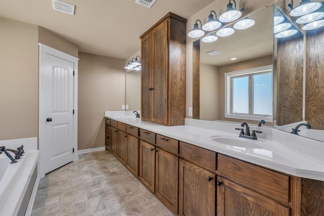 309 Highland Avenue, Red Oak, TX 75154