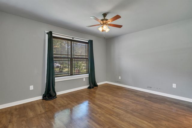 309 Highland Avenue, Red Oak, TX 75154