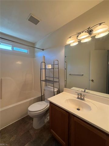 166 Ashford DR, Suffolk, VA 23434