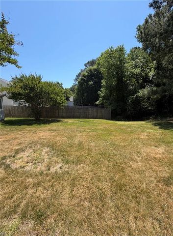 166 Ashford DR, Suffolk, VA 23434