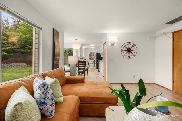 16110 SE 180th Place, Renton, WA 98058