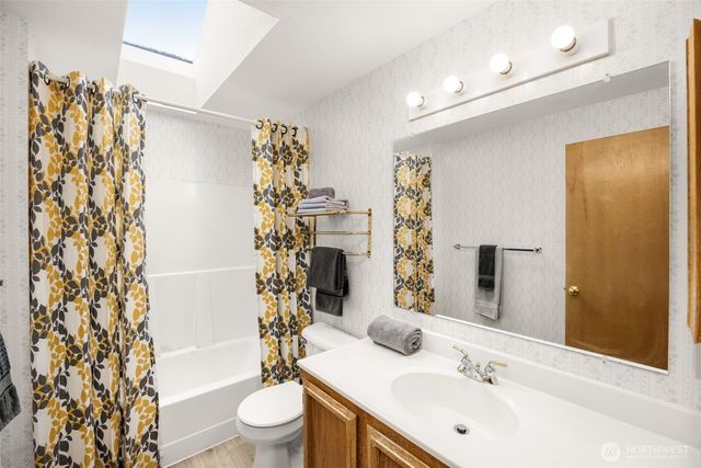 16110 SE 180th Place, Renton, WA 98058