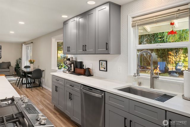 3917 NE 11th Place, Renton, WA 98056