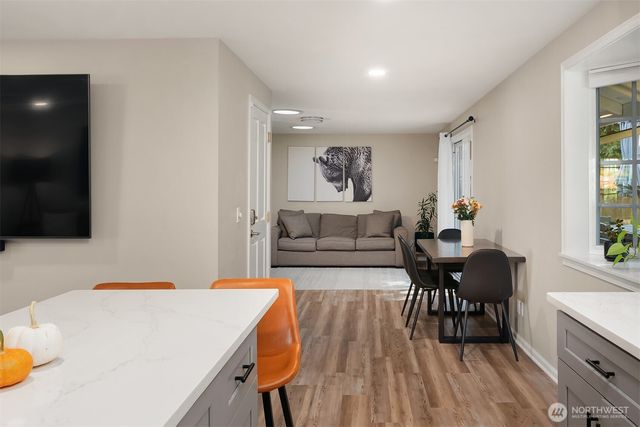 3917 NE 11th Place, Renton, WA 98056
