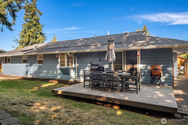 3917 NE 11th Place, Renton, WA 98056