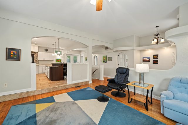 145 N Phillips, Salina, KS 67401