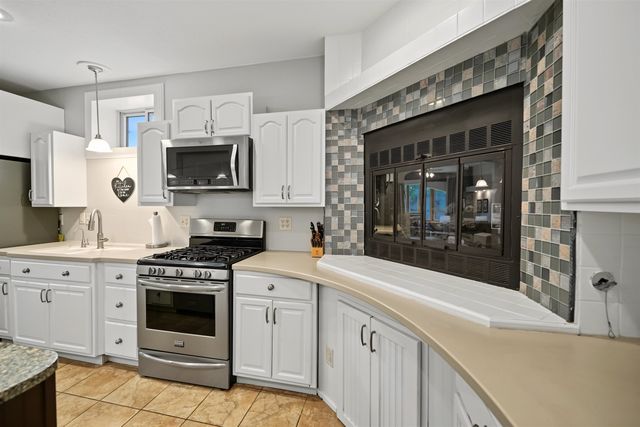 145 N Phillips, Salina, KS 67401