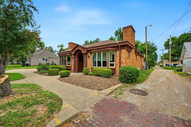 145 N Phillips, Salina, KS 67401