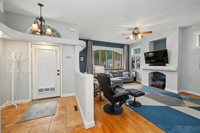 145 N Phillips, Salina, KS 67401