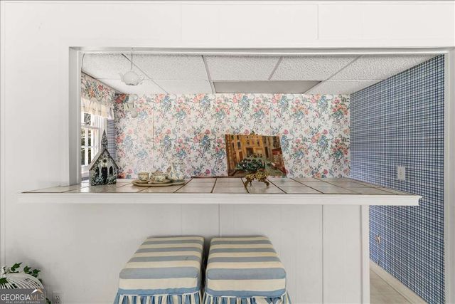 1033 Davenport Circle, Powder Springs, GA 30127