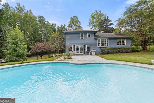 1033 Davenport Circle, Powder Springs, GA 30127