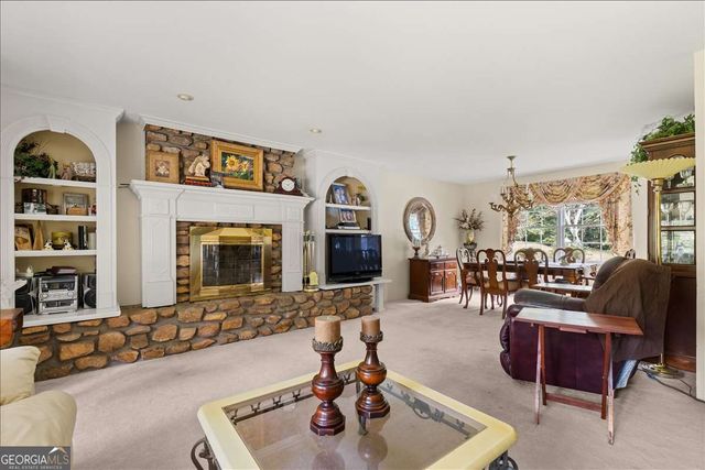 1033 Davenport Circle, Powder Springs, GA 30127