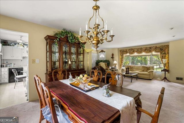 1033 Davenport Circle, Powder Springs, GA 30127