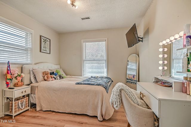 310 Minton Hollow Road, Elizabethton, TN 37643