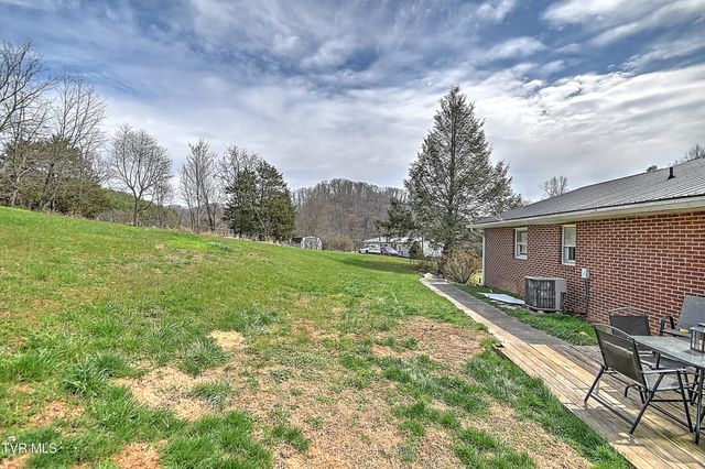310 Minton Hollow Road, Elizabethton, TN 37643