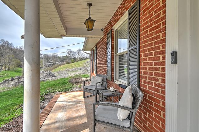 310 Minton Hollow Road, Elizabethton, TN 37643