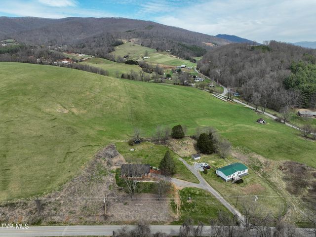 310 Minton Hollow Road, Elizabethton, TN 37643