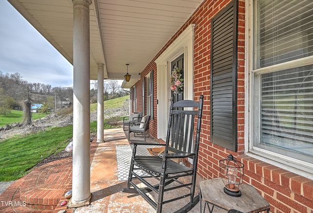 310 Minton Hollow Road, Elizabethton, TN 37643