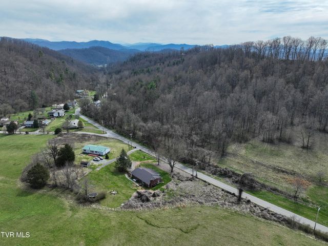 310 Minton Hollow Road, Elizabethton, TN 37643