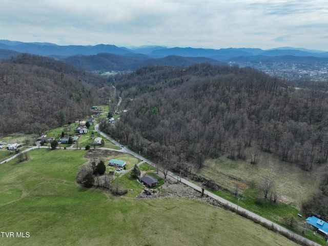 310 Minton Hollow Road, Elizabethton, TN 37643