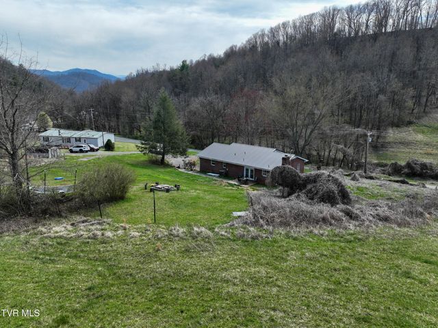310 Minton Hollow Road, Elizabethton, TN 37643