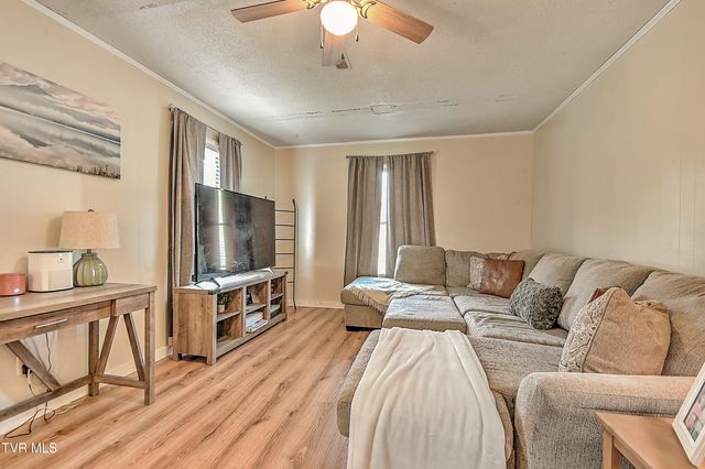 310 Minton Hollow Road, Elizabethton, TN 37643