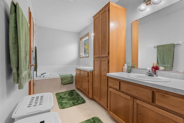 18474 Everest Path, Farmington, MN 55024