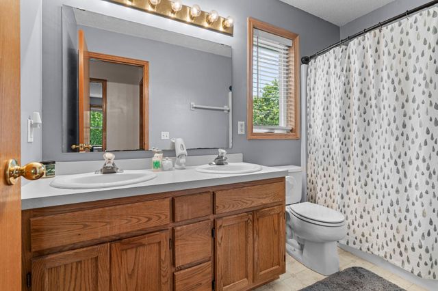 18474 Everest Path, Farmington, MN 55024