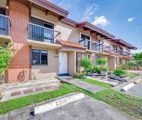 1809 SW 107th Avenue 2705, Miami, FL 33165
