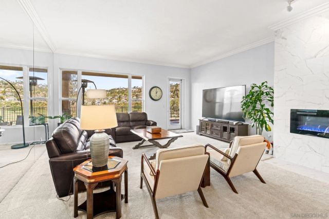 2534 Navarra B, Carlsbad, CA 92009