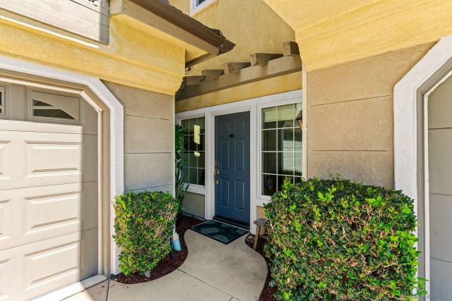 2534 Navarra B, Carlsbad, CA 92009