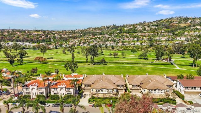 2534 Navarra B, Carlsbad, CA 92009