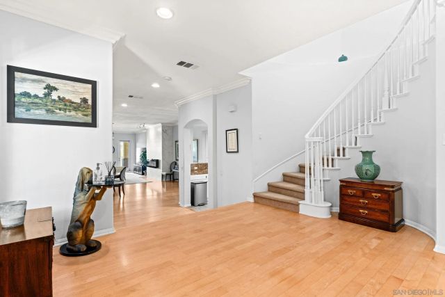 2534 Navarra B, Carlsbad, CA 92009