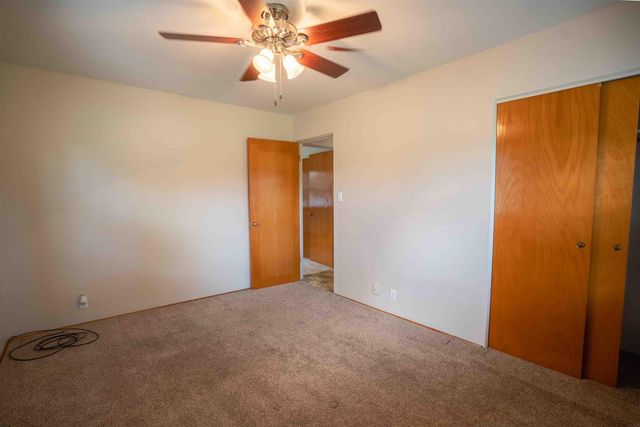 1203 L Avenue, Grundy Center, IA 50638