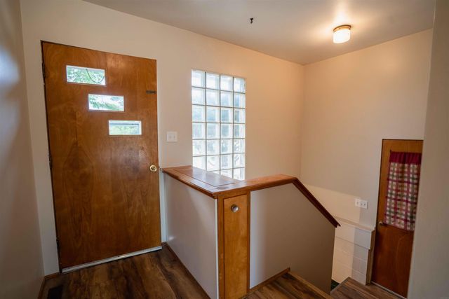 1203 L Avenue, Grundy Center, IA 50638