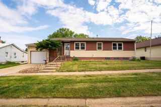 1203 L Avenue, Grundy Center, IA 50638