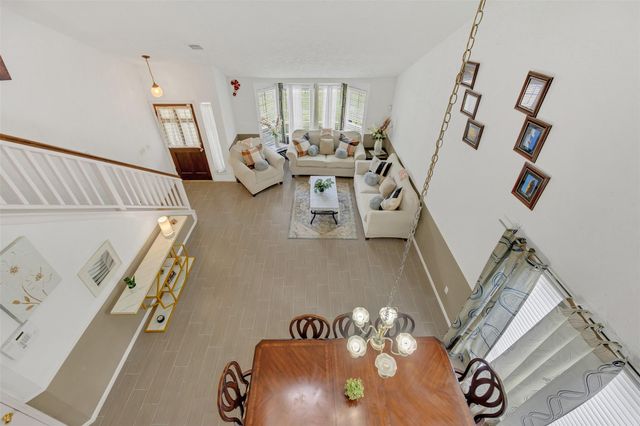 15619 Beechnut Street, Houston, TX 77083