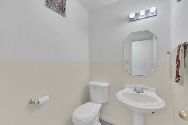 15619 Beechnut Street, Houston, TX 77083