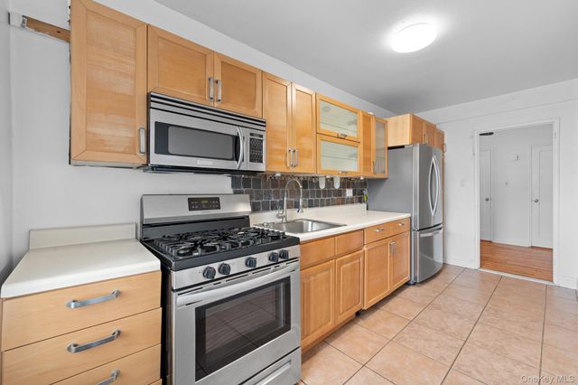 37-27 86th Street 3E, Jackson Heights, NY 11372
