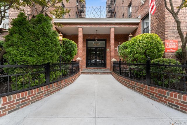 37-27 86th Street 3E, Jackson Heights, NY 11372