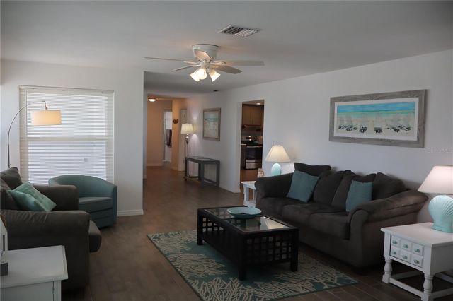 18 GOLFVIEW COURT, Rotonda West, FL 33947
