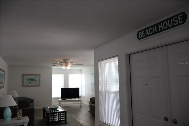 18 GOLFVIEW COURT, Rotonda West, FL 33947
