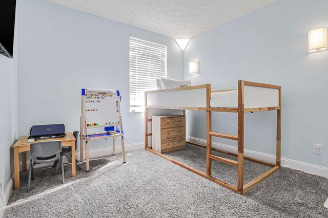 2242 Dates Street, Delaware, OH 43015