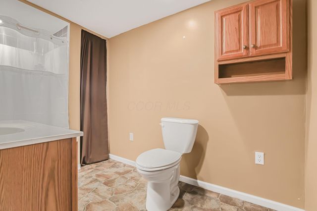 2242 Dates Street, Delaware, OH 43015