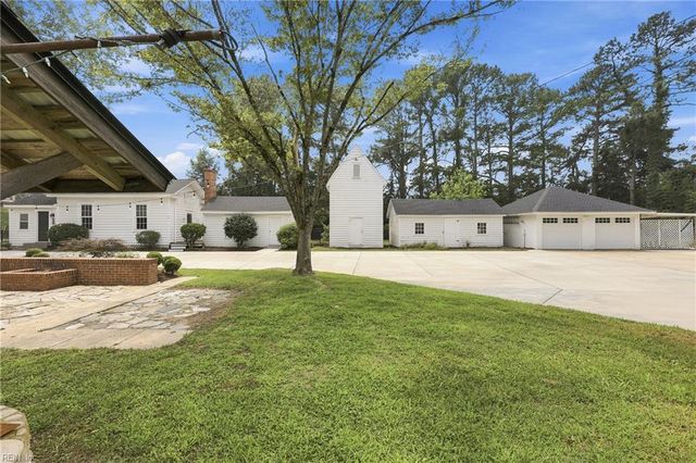 133 Kings HWY, Suffolk, VA 23432